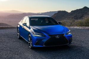 Lexus ES 250 F Sport 2024