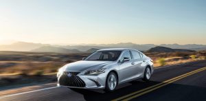 Tính năng của hệ thống cảnh báo phương tiện cắt ngang khi lùi xe RCTA